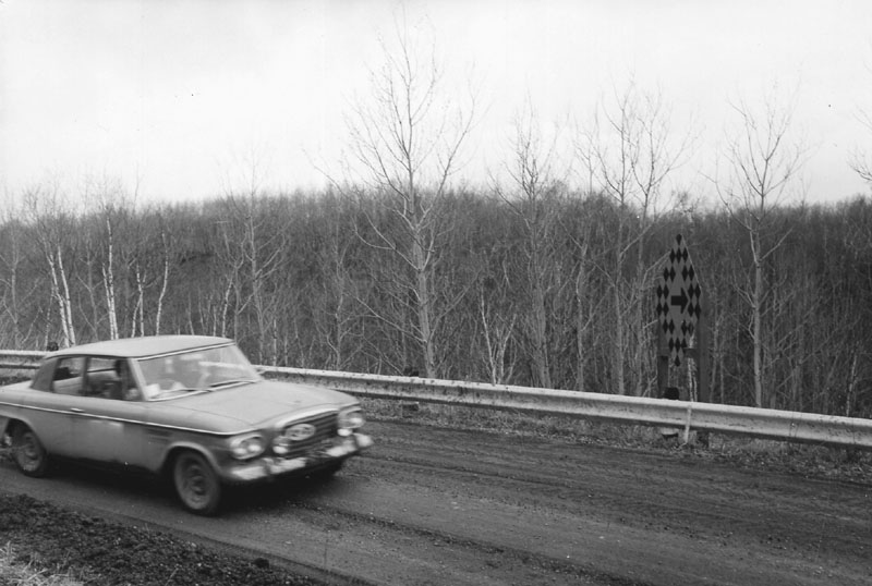 1963_121-4